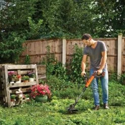 Black & Decker Black+Decker Akku-Rasentrimmer STC1840EPC Inkl. 18 V 4 Ah Li-Ion-Akku -Gartenwelt Günstiges Geschäft 185963 2012 3