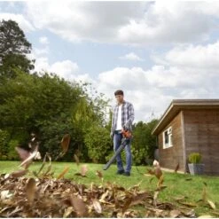 Black & Decker Black+Decker 3-in-1 Elektro-Laubsauger Und Bläser BEBLV301 3.000 W 25 Black & Decker Black+Decker 3-in-1 Elektro-Laubsauger Und Bläser BEBLV301 3.000 W -Gartenwelt Günstiges Geschäft 5035048705216 1138 7