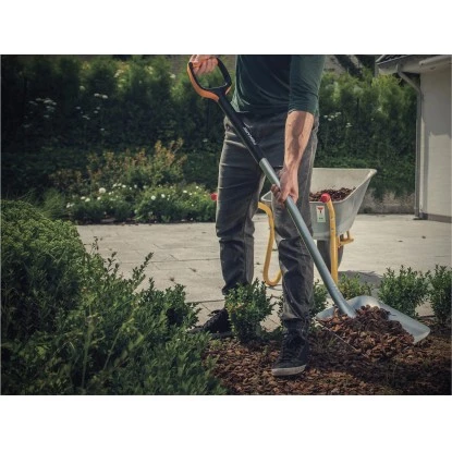 Fiskars Schaufel Xact 4 Fiskars Schaufel Xact – Bild 4