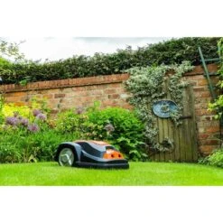 Yard Force Mähroboter SA900B Für Mähflächen Bis 900 M² Mit Bluetooth App -Gartenwelt Günstiges Geschäft 8573685 2254 9