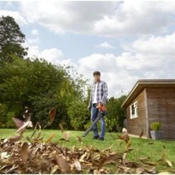 Black & Decker Black+Decker 3-in-1 Elektro-Laubsauger Und Bläser BEBLV290 2.900 W 20 Black & Decker Black+Decker 3-in-1 Elektro-Laubsauger Und Bläser BEBLV290 2.900 W -Gartenwelt Günstiges Geschäft 947394 2012 7